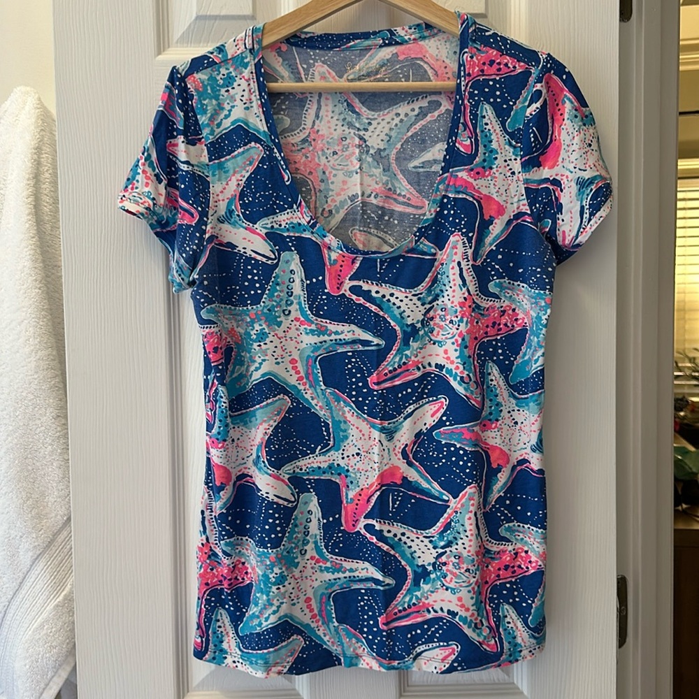 Size L Lilly Pulitzer starfish shirt